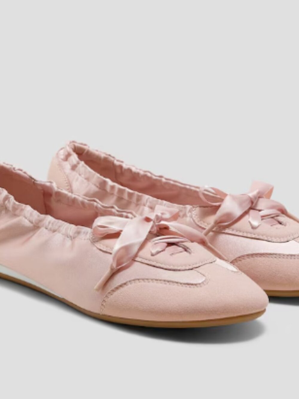 Vivaia Round-Tpe Satin Sneakerina Yanka Size 36